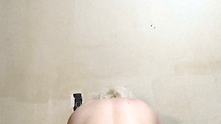 Twerking N Squirting Slut