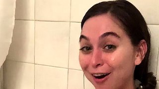 Amateur asian masturbates