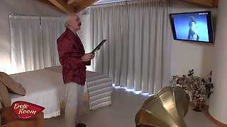 Glamour room-