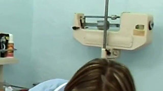 Doctor piss - nice teen girl Nicole gets hardcore urinotherapy!