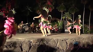 Niki Snow's Unforgettable First Day in Hawaii