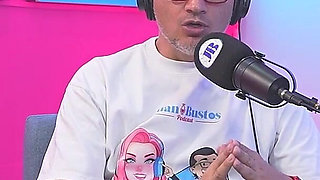 Camilahenao, a Hot College Girl, Has an Extreme Orgasm After Receiving All the Cum in Her Mouth!