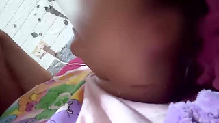 Grabe ang ingay ni tita, habang nakadiin si junior