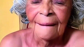 Good Looking Grannie Is a Cockhold