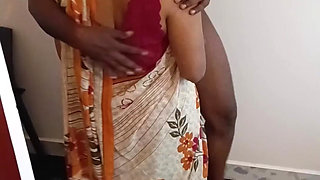 My Friend and I Had Sexual Relations with Sari Aunty