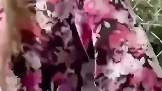 Wife Pays Taxi with a Blowjob. Taxi Driver Ejaculates in the Mouth While the Husband Watches. Wife Flash and Seduce in a Taxi