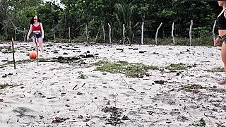 Jogo de futebol com apostas resulta em sexo assfuck