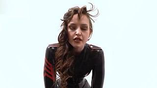 Vivienne L'amour - Latex Military Domme JOI