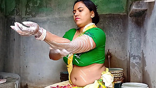 Bathroom muslim hijabi biwi and uski step-mom ki maast threesome gaand chudai clear bangla audio