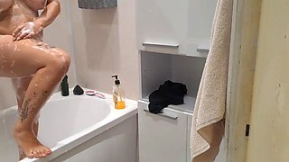 Looking for My Teen Step Sister and Jacking Off