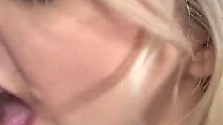 Lola Elle Has an Orgasm While Receiving Foot Worship.