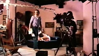 Brunette hot amateur finger fucking cunt at the beach