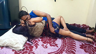 Curvy Mature Indian Aunty Bold & Steamy Hot Sex