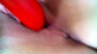 Deutsche Rothaarige Mella kommt in High Heels zum Orgasmus