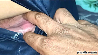 Suami merekam saat istri menikmati dengan orang asing muda. Istri selingkuh kehidupan nyata. Cewek jalang asli