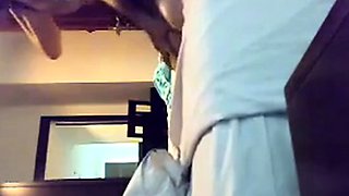 Indonesian Celebrity Cut Tari's Sex Scandal with Ariel