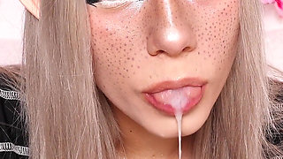 Divulya-sladulya Fills Her Mouth with Sperm - Blowjob of a Big Dick!