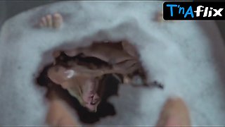 Salma Hayek Culo, Jugs Episode in Violating Up