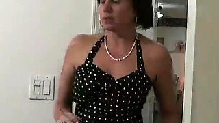 Cougar Stepmother Finds Me Whacking off to a Photo of Her