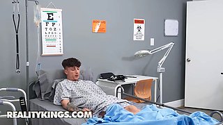Reality kings - Lissa Aires turns medical center visit into glamour recovery with her sensual touch