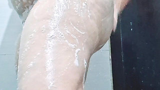 Riya Thakur Video