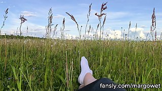 No Panties Picnic Outdoor Masturbation in Field Until I Cum