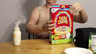 Breastmilk Pumping and Eating Cereal