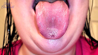 Mouth Tour with a Bottom Retainer