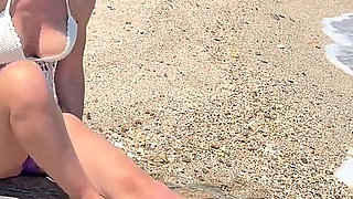 Roemie T - Smoking on the Beach