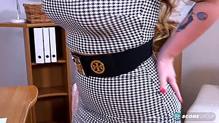 Yola Flimes: Sexy Secretary