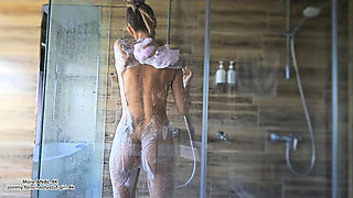 Asian MILF shower sex - amateur blowjob with cum in mouth