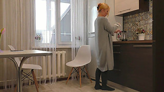 Lover Call While Husband at Work.