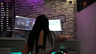 amateur vip ass flashing boobs on live webcam