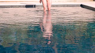 Hot amateur webcam teen masturbates for their fans