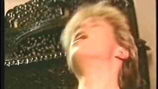 Man fucks younger guy backstage - (No audio but music)