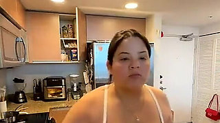 Live Stream with Dani Valentina