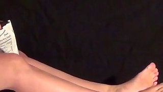 Felicity putting a hurting on Matt while she eats