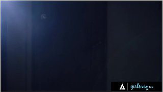 Goth Lana Smalls & August Skye Summon Sex Spirit Milf Penny Barber - French Subtitles