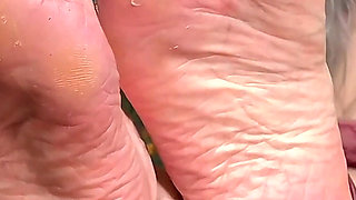 Size 16 Eu 50 Amazon Feet Humiliate Your Tiny Flip-flops Pathetic Eu 33 Us W2 M0