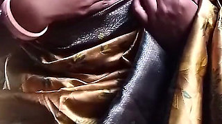 Indian Deshi Village Hot Sexi Sanskaari Housewife Mastarbuting Seduce Her Pussy