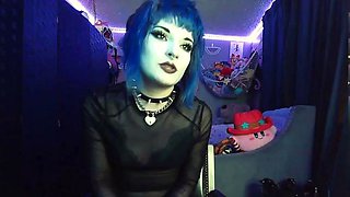 Sexy Goth With Big Ass and Sexy Petite Body