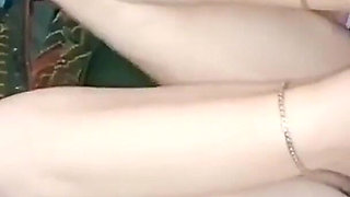 Sensual Amateur Couple Sex - Cutie Gets a Perfect Fuck and an Amazing Creampie Instead of Reading