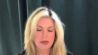 Close up MiLF getting it in the ass