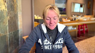 Romantic and Fantastic Morning Blowjob in Hotel with Real Amateur