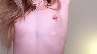 Beauty small tit amateur teen masturbating her shaved pussy