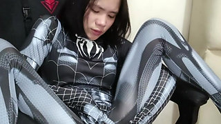 Black Spider Girl learned how to finger using a dildo