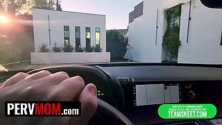 Big titted step mummy Charli Phoenix suirts on step son's giant dick and gets creampied - pervmom