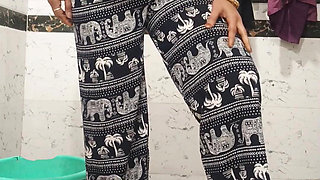 Priya Bhabi Big Ass Sexy Body Video Shoot