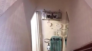 SSBBW struggling up stairs