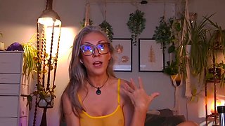 Horny mature with her fuck machine